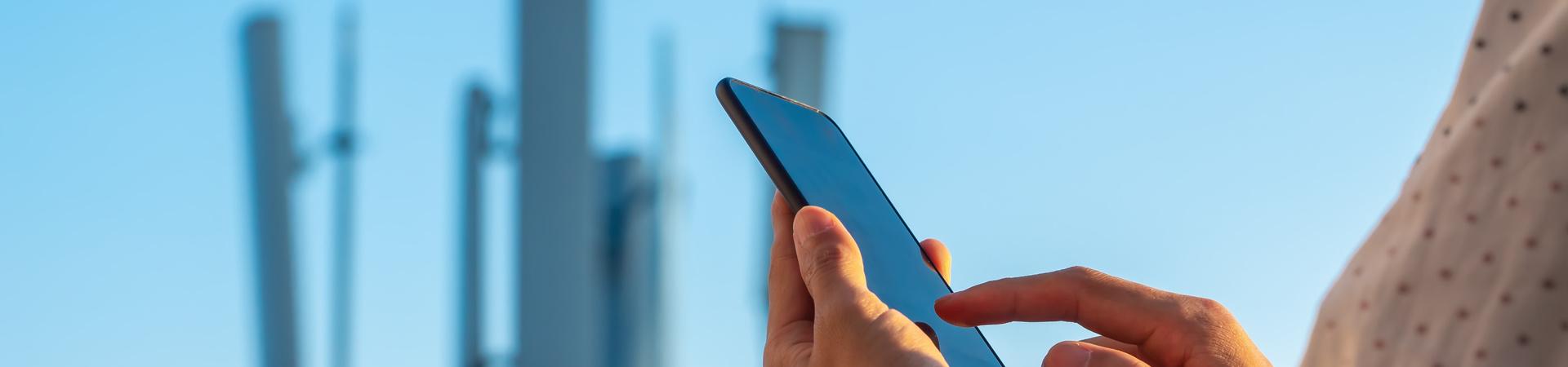 mobilfunknetz-titelbild-5184x1214.jpg