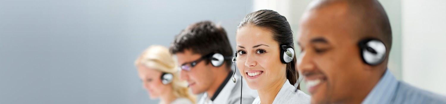 mitarbeiterinnen im callcenter | 1&1 mitarbeiterinnen im callcenter